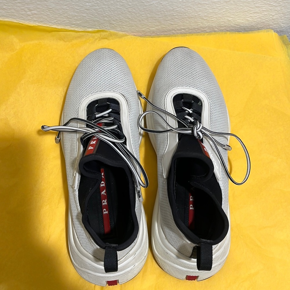 Original Prada sneakers in with color size38